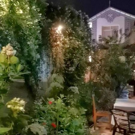 The Lily Pad Inn Дали Экстерьер фото