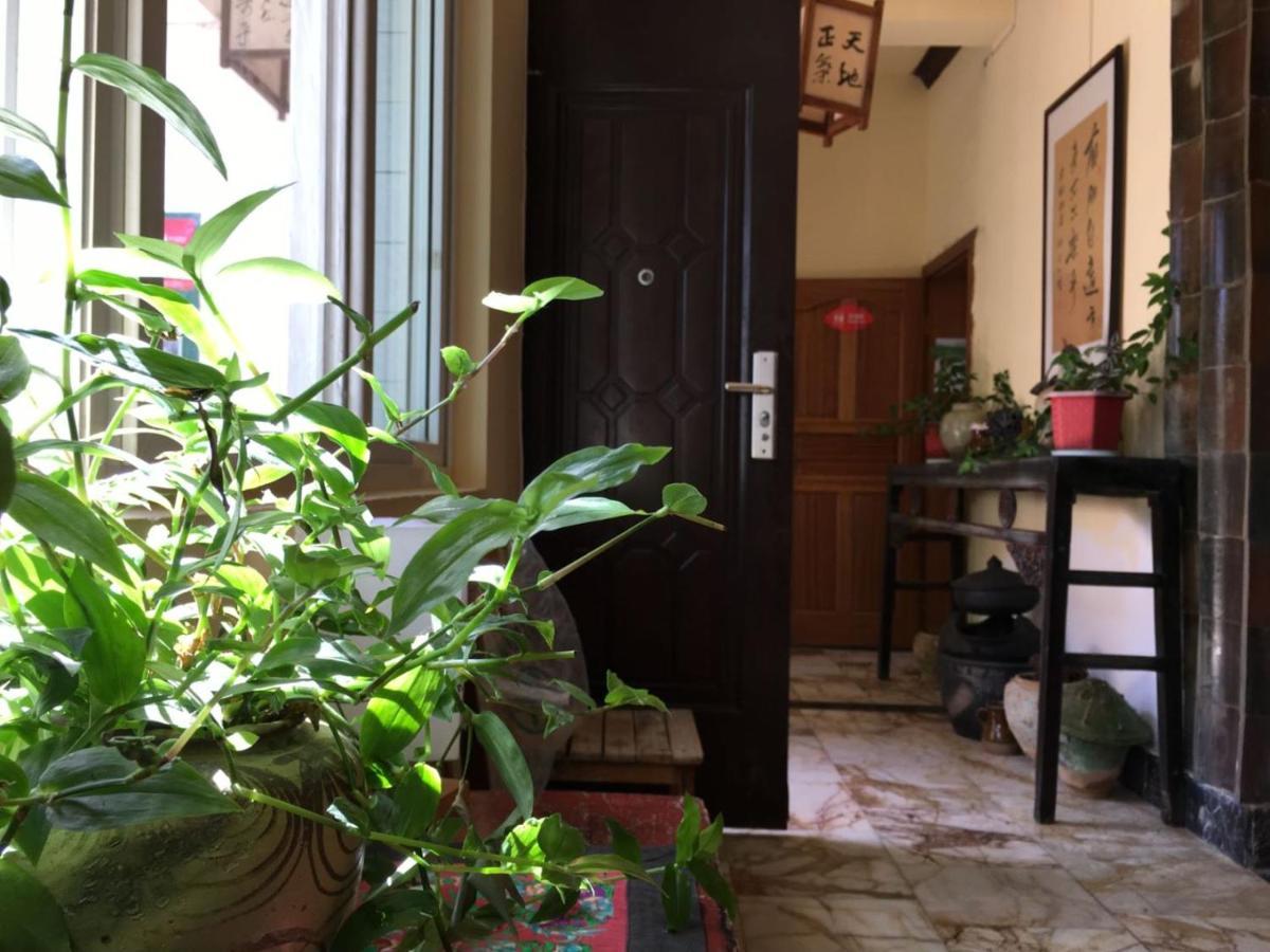 The Lily Pad Inn Дали Экстерьер фото